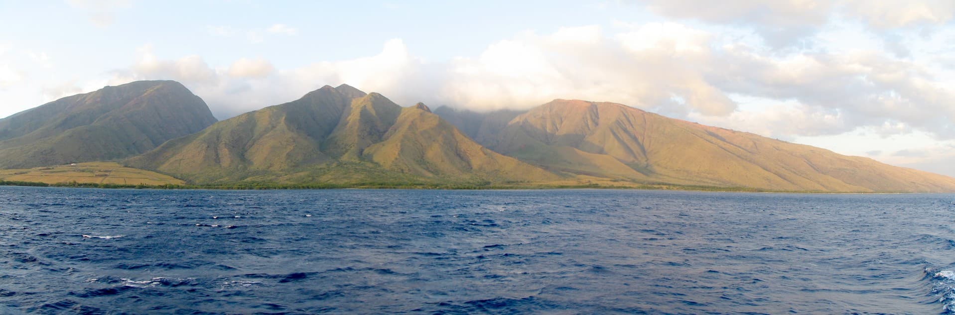 Maui panorama.jpg