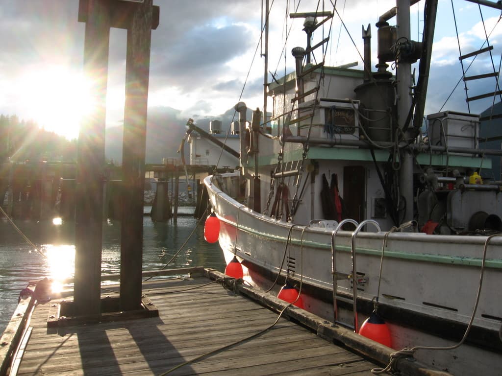 Bella coola docks.jpg