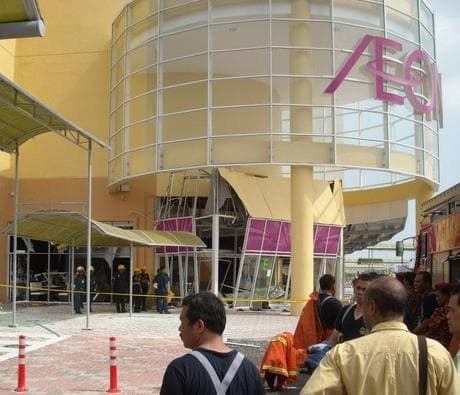 AEON Bandaraya Melaka explosion.jpg