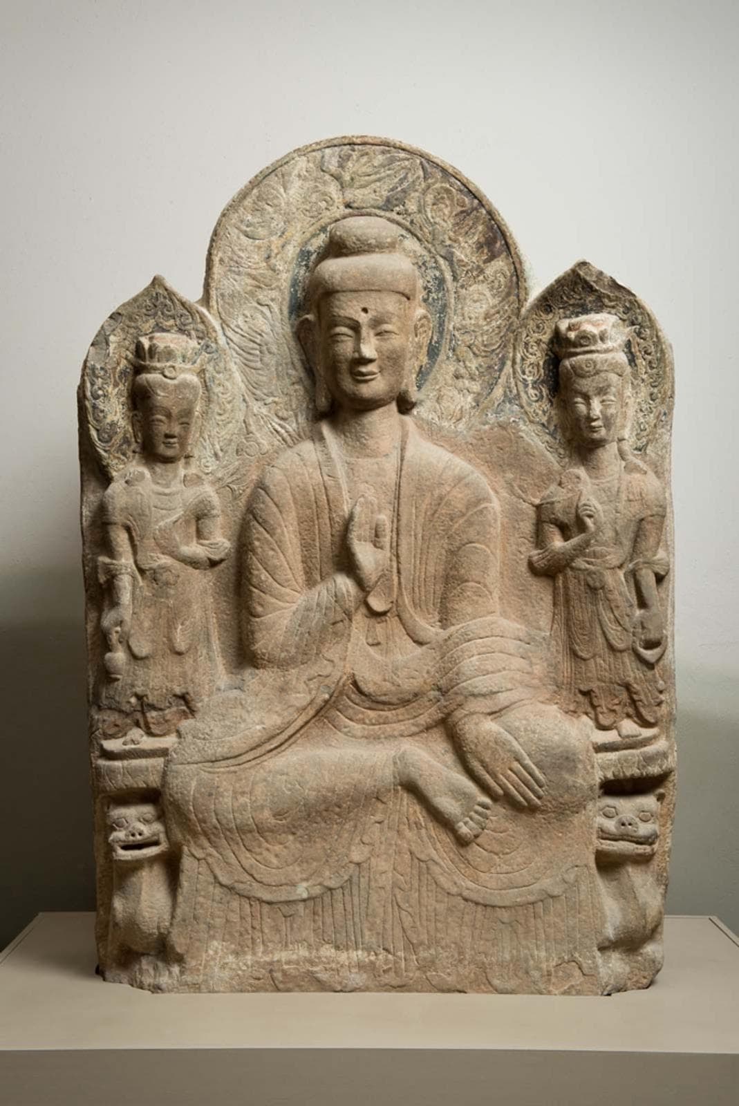 Museum of Fine Arts Boston Northern Wei Buddha with two bodhisattvas 波士顿美术博物馆 北魏一佛二菩萨.jpg