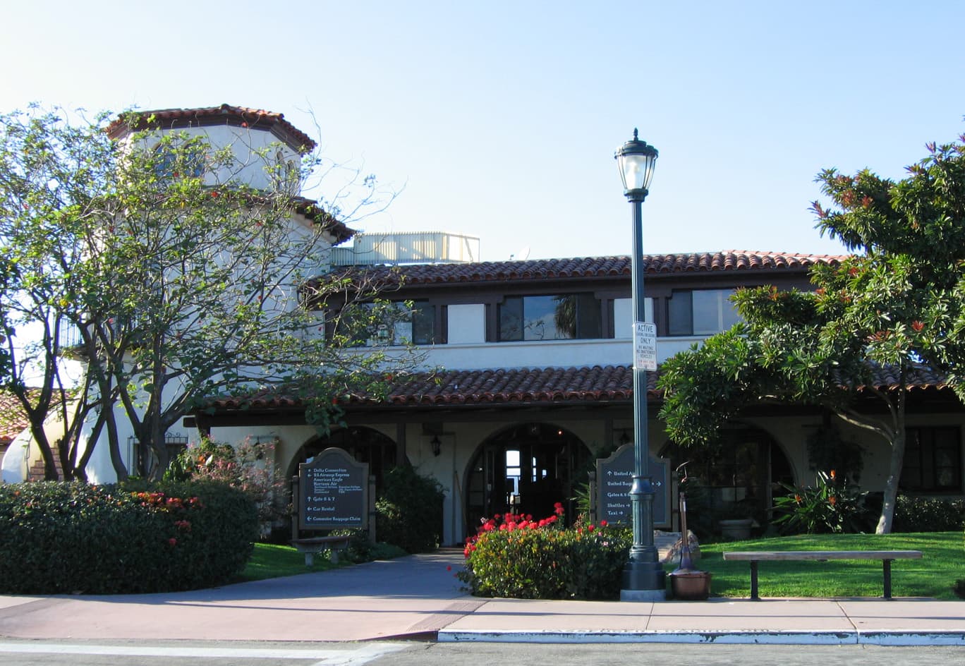 Santa Barbara Airport Terminal.jpg