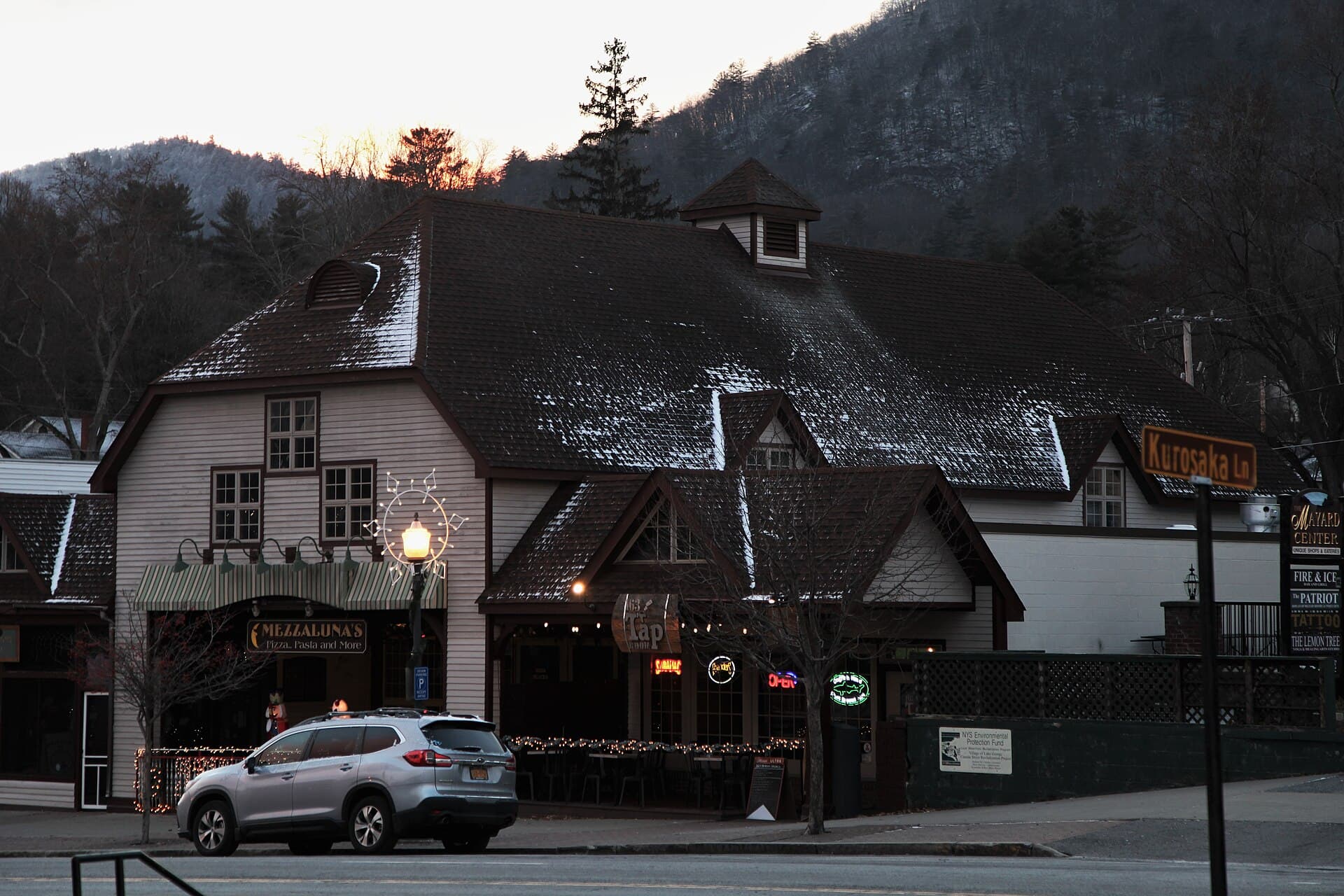 Mezzalunas, Lake George, New York (winter).jpg
