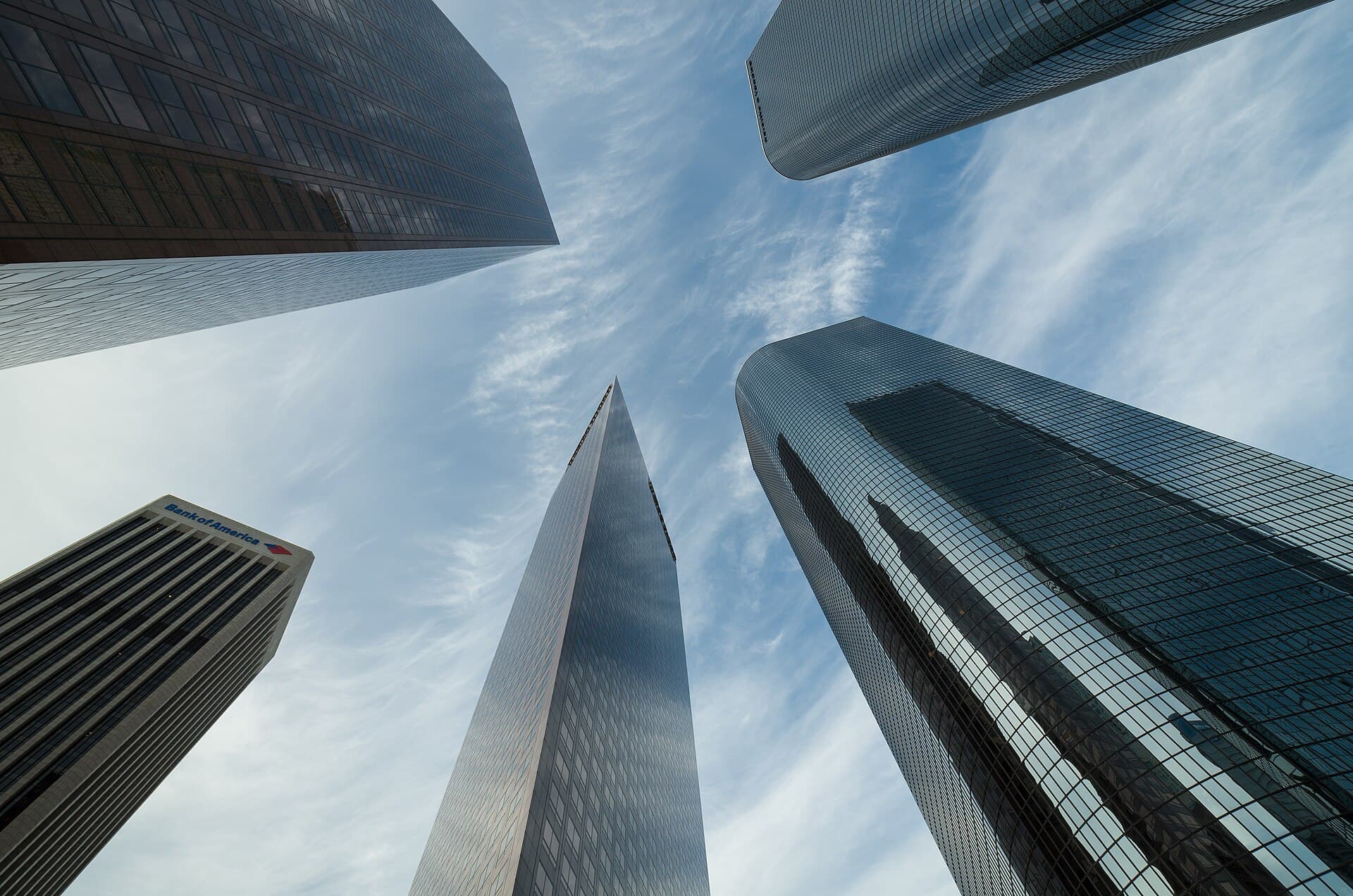 Skyscraper Los Angeles Downtown 2013.jpg