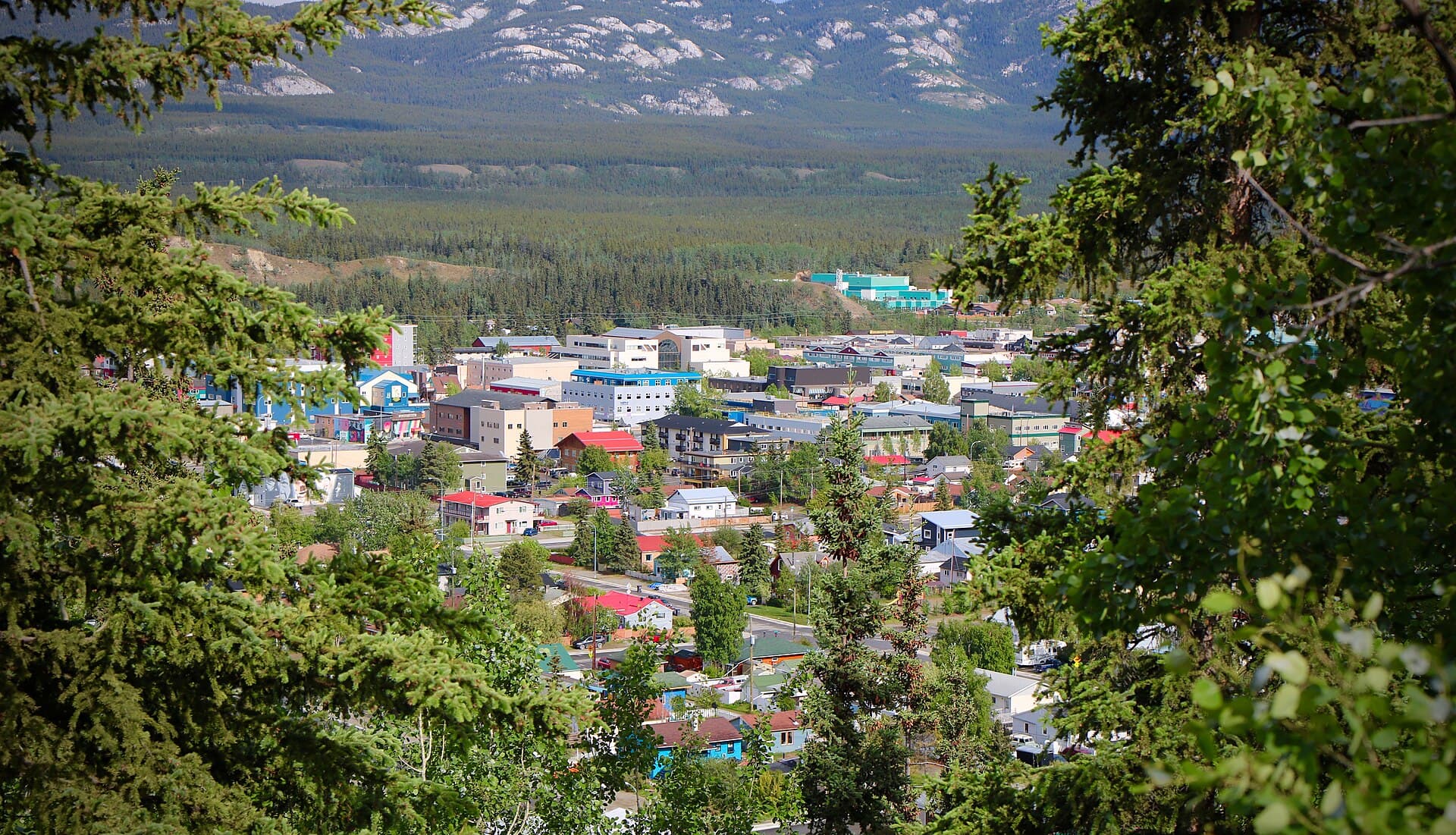Whitehorse, YK (48055305573).jpg