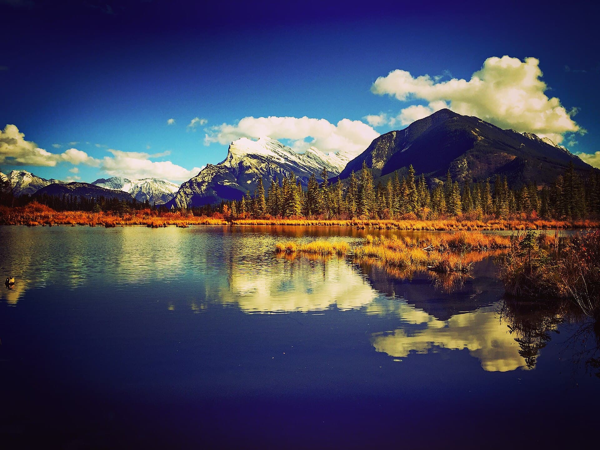 Bow River basin (Vermilion Lakes), Banff.jpg