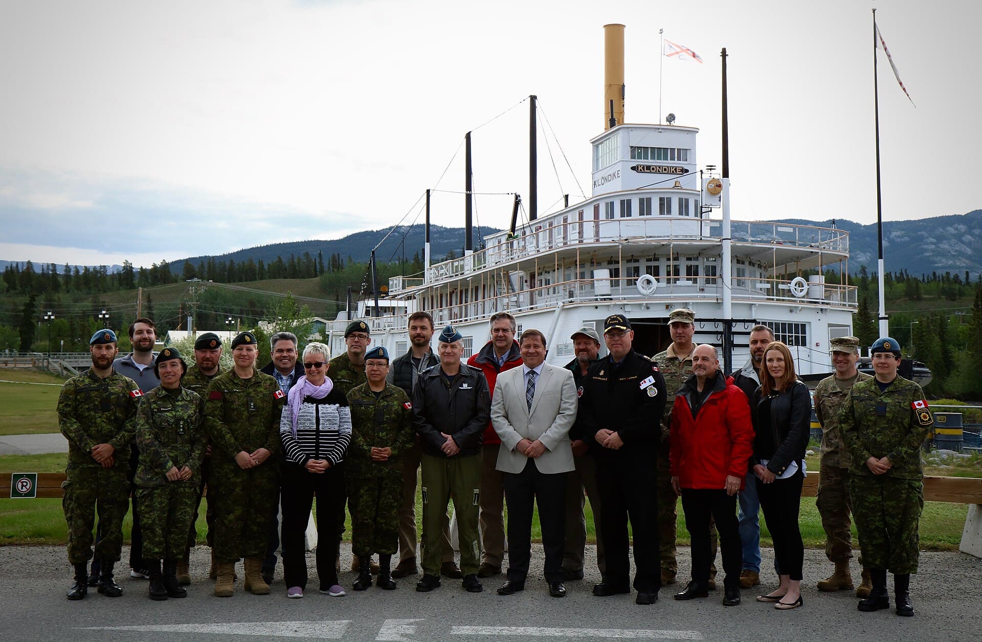 Whitehorse, YK (48055256601).jpg