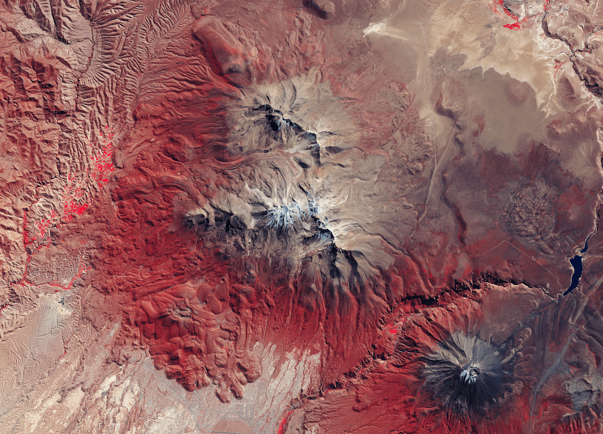 Chachani, Peru ESA413331.png