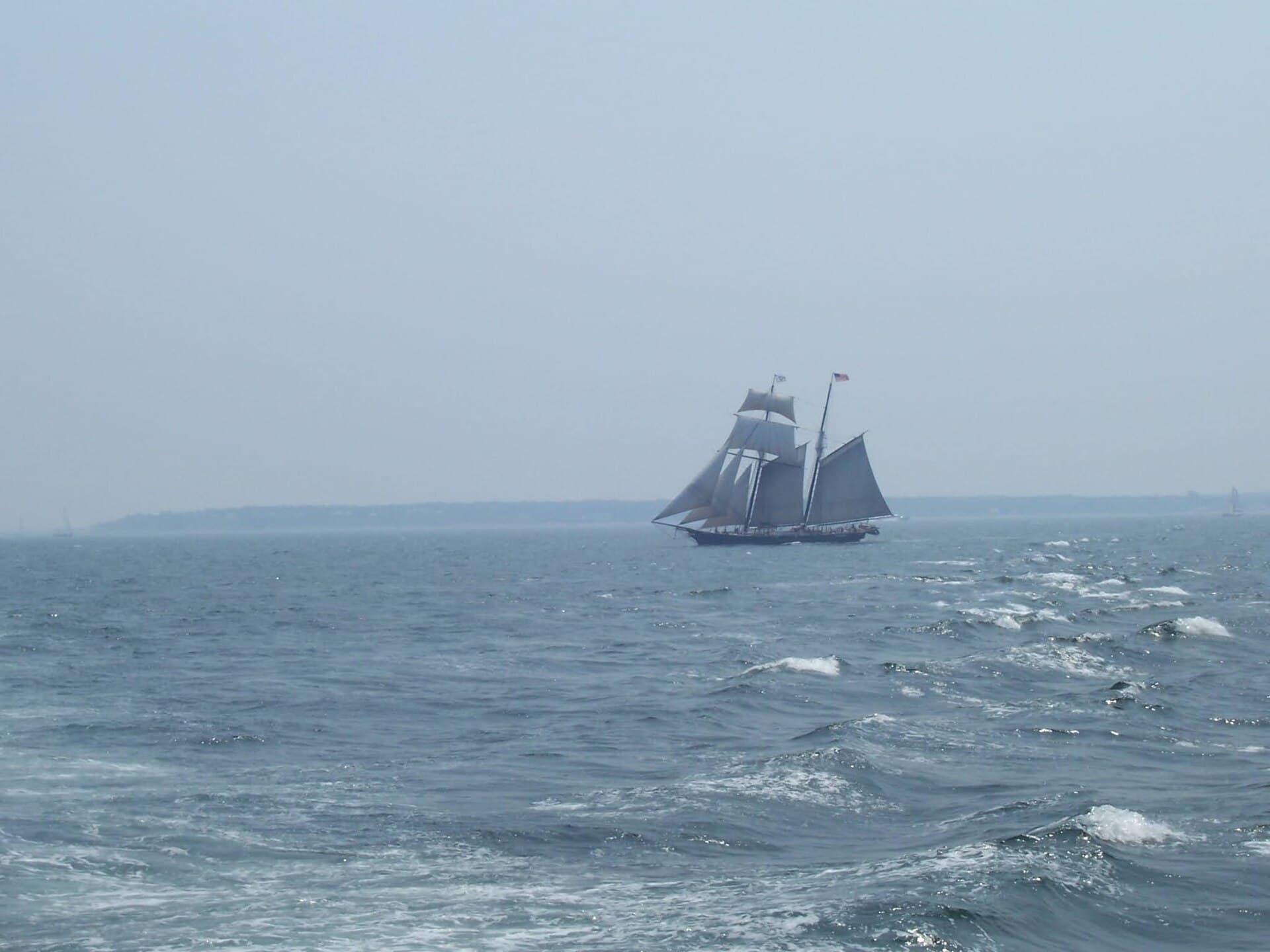 Topsail Schooner Shenandoah Nantucket Sound.jpg