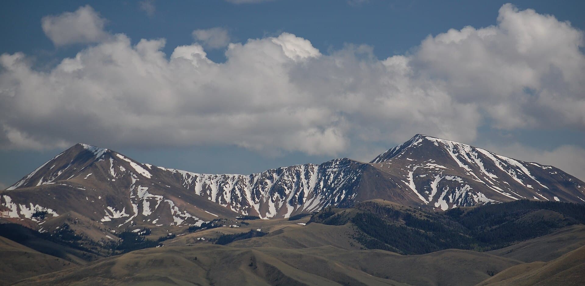 Along npnht near lima Mt Lima Peaks(7166491961).jpg