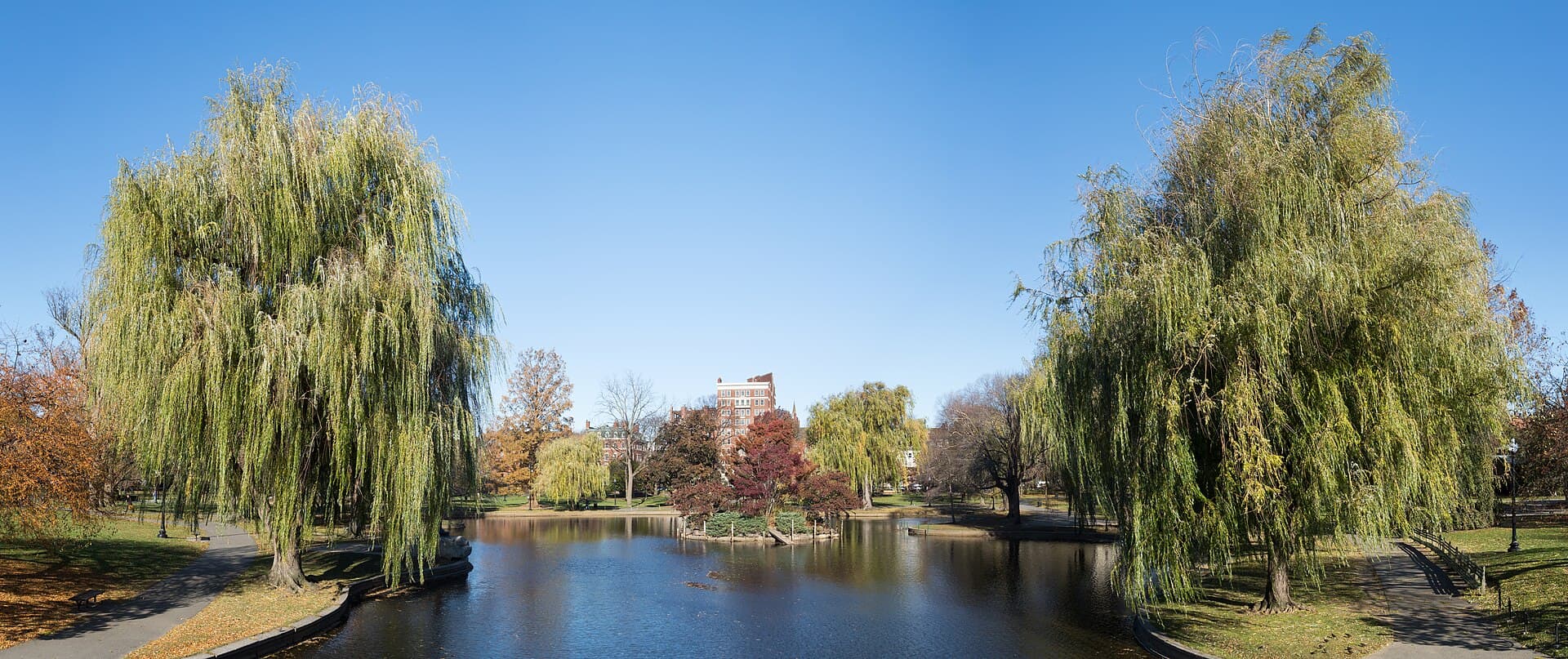 Boston Public Garden (36008p).jpg