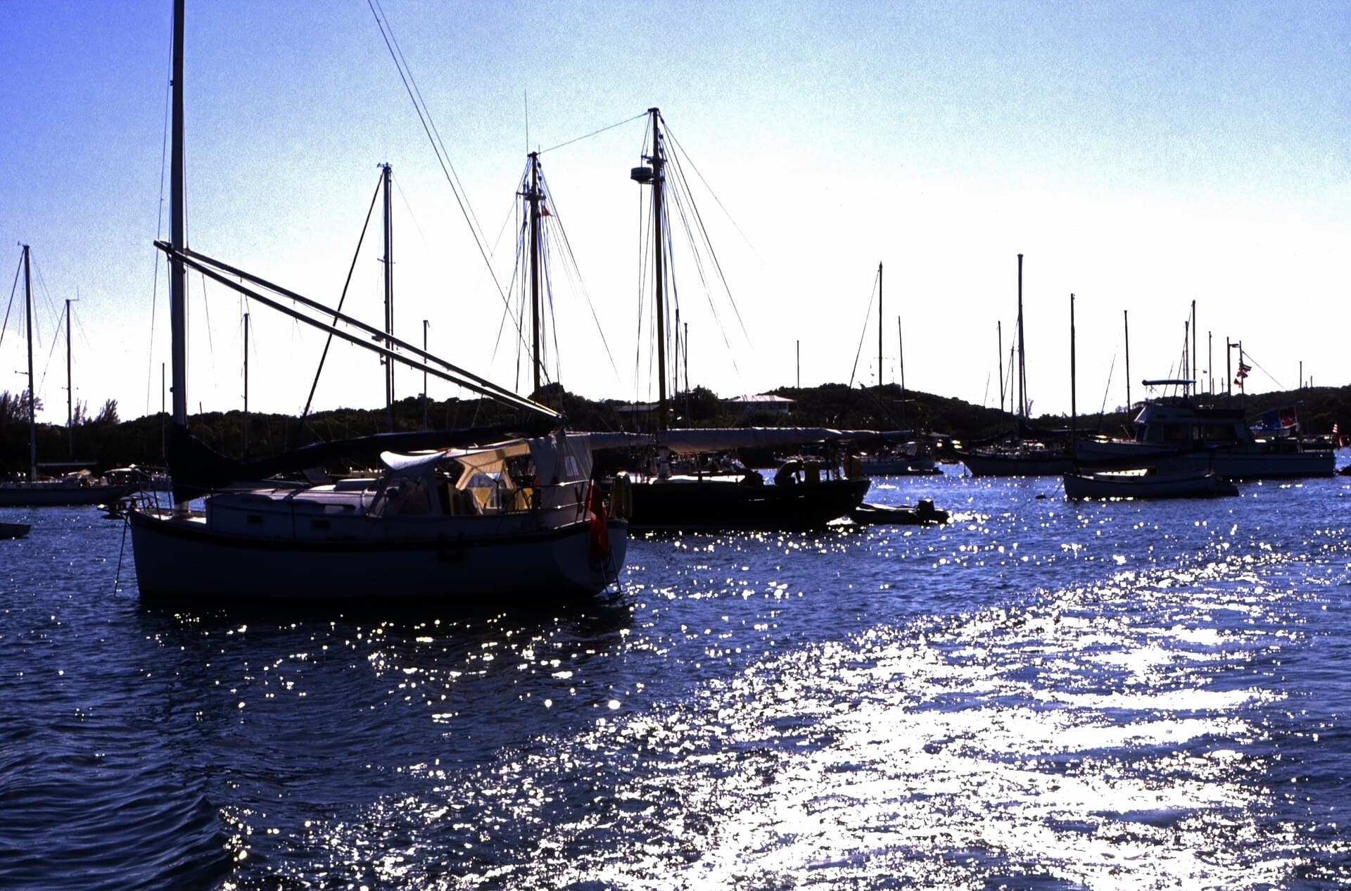Bahamas 1989 (463) Abaco Hope Town, Elbow Cay (24574048469).jpg