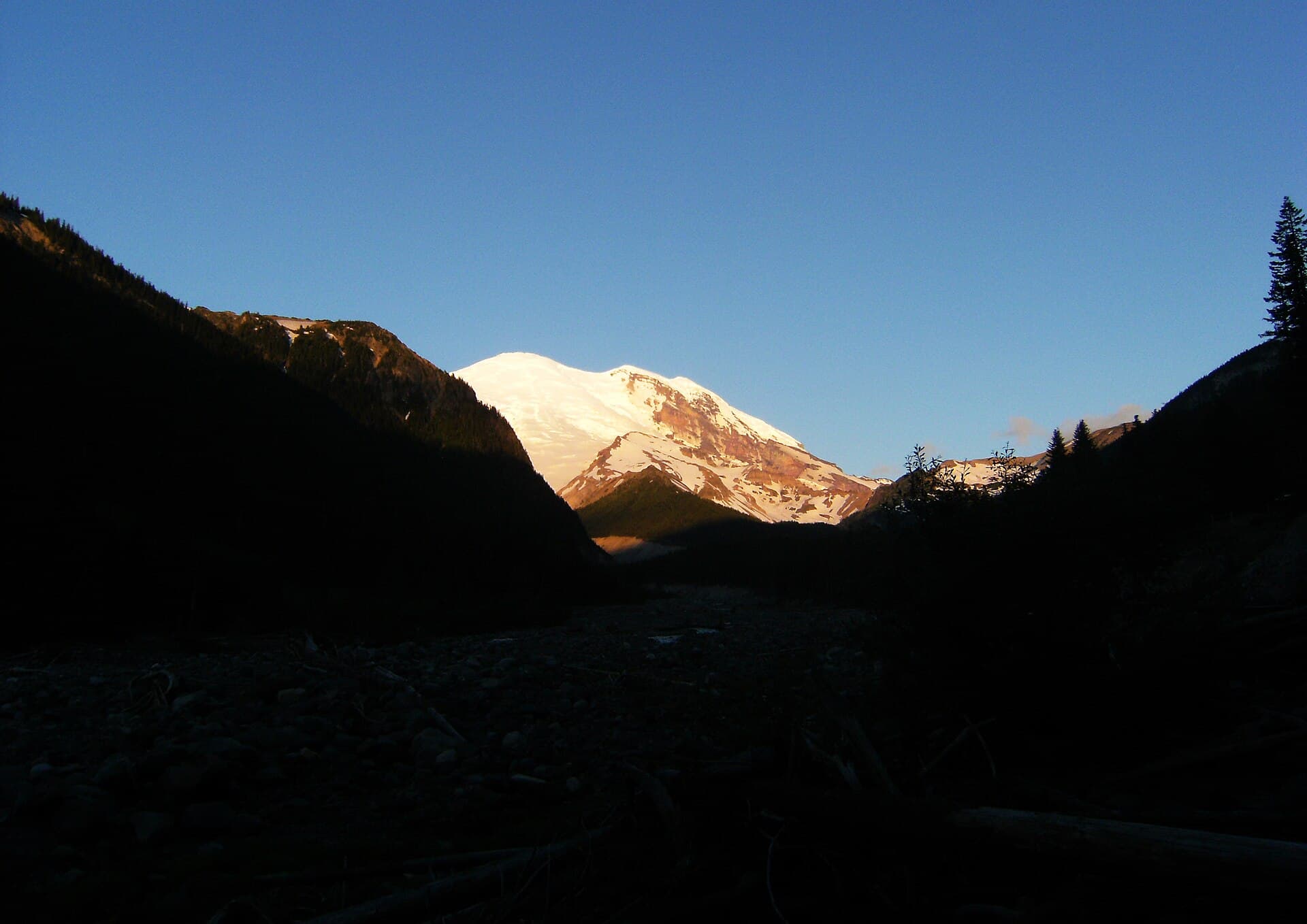 Mount Rainier National Park (32680956432).jpg