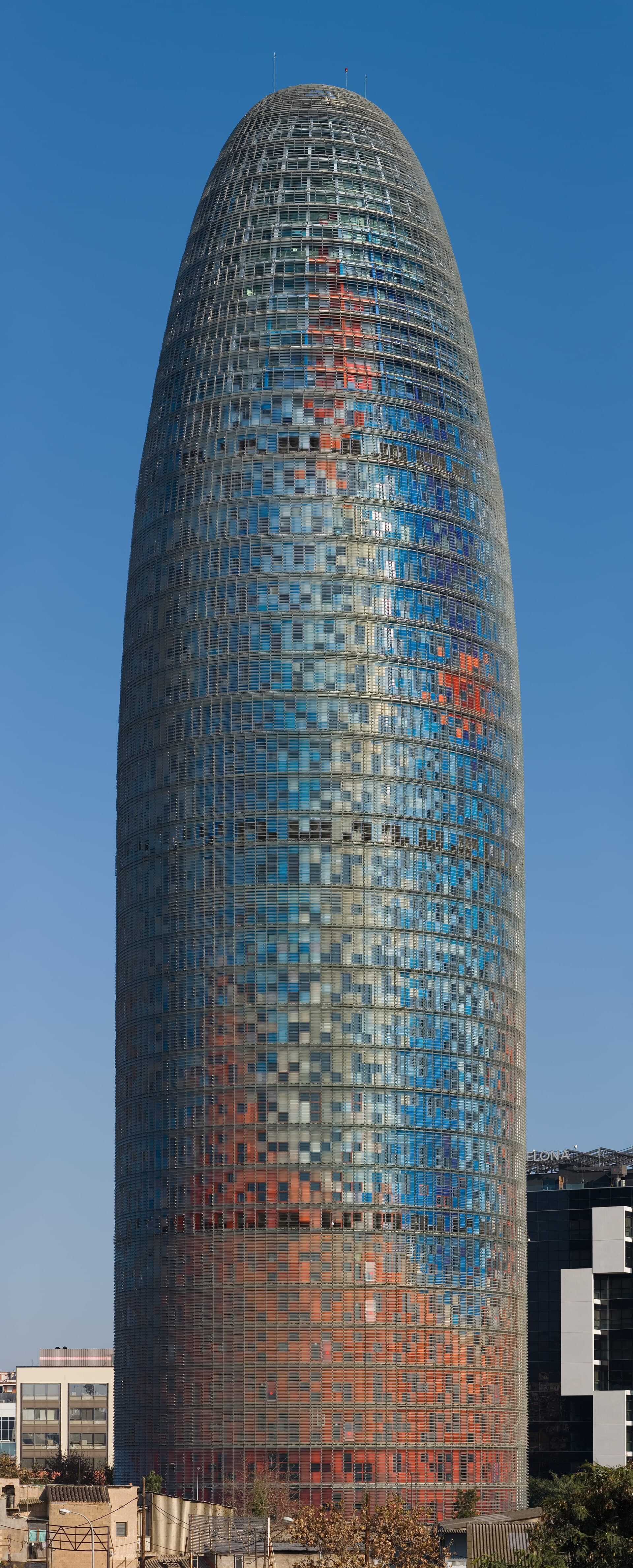 Torre Agbar - Barcelona, Spain - Jan 2007.jpg