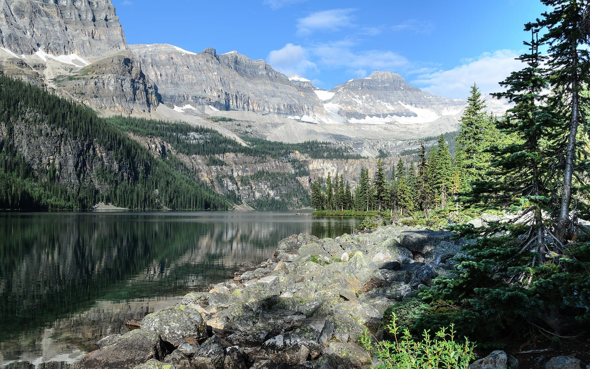Boom Lake im Banff National Park.jpg