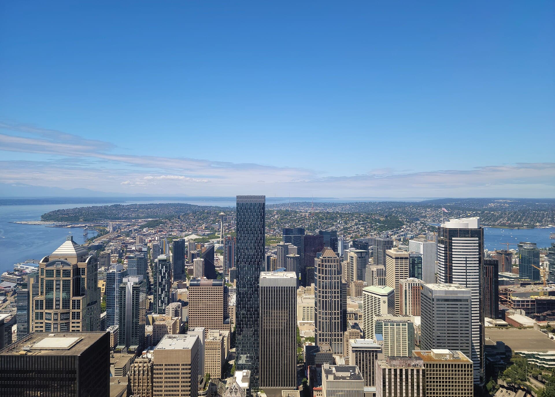Seattle skyline 2021.jpg
