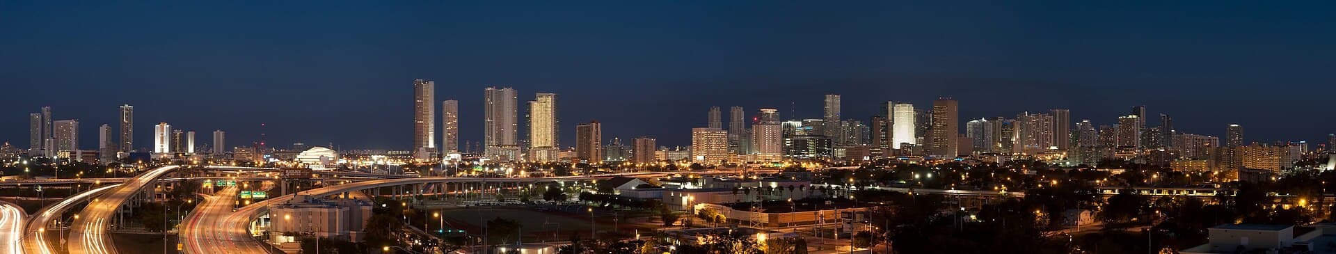 Downtown Miami skyline 20100305.jpg